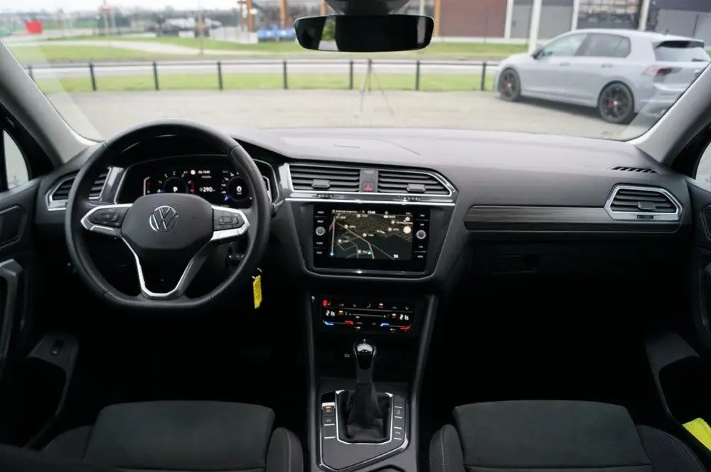 Volkswagen Tiguan Allspace 1.5 TSI DSG/ 7 persoons /Panodak/ uit 2024, foto 4