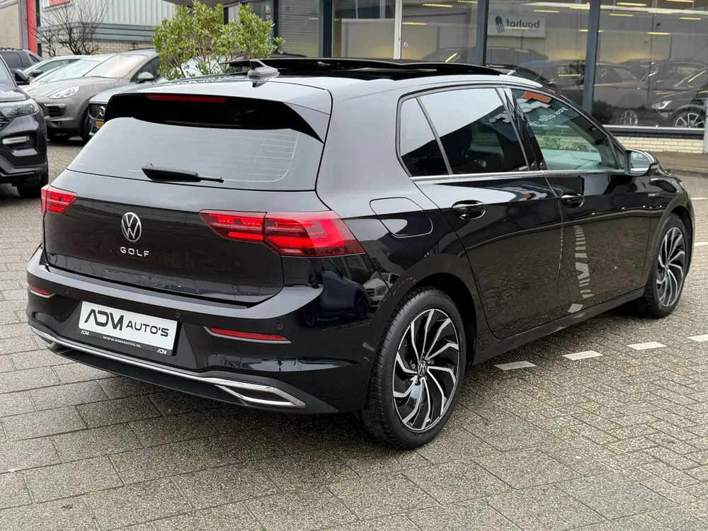 Volkswagen Golf 1.5 TSI STYLE l ACC l XENON l PANO uit 2021, foto 13