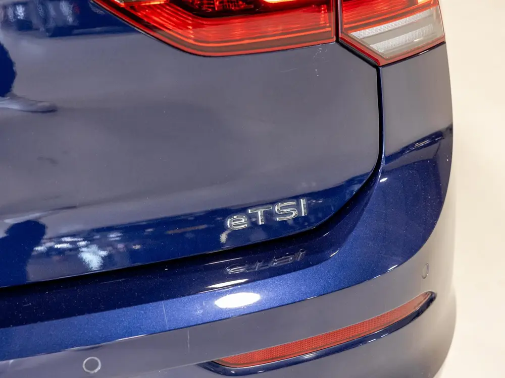 Volkswagen Golf 1.5 eTSI R-Line Business+ 150pk / Dodehoek d uit 2022, foto 15