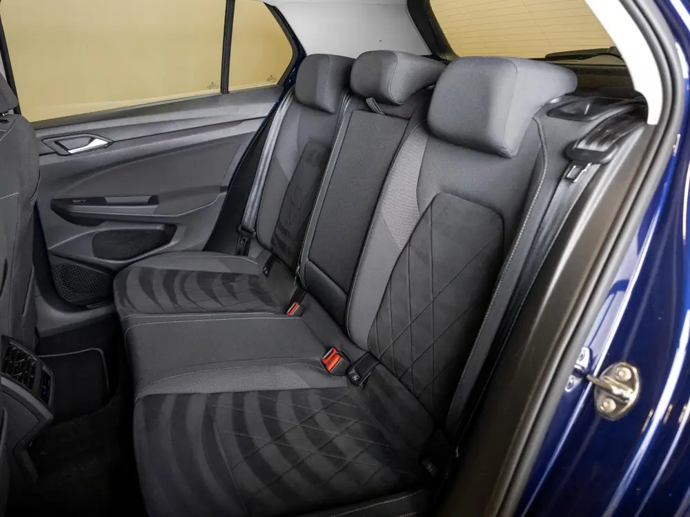 Volkswagen Golf 1.5 eTSI R-Line Business+ 150pk / Dodehoek d uit 2022, foto 7