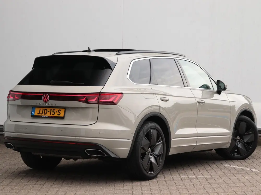 Volkswagen Touareg 3.0 TSi eHybrid 4MOTION Elegance | Nachtv uit 2024, foto 6