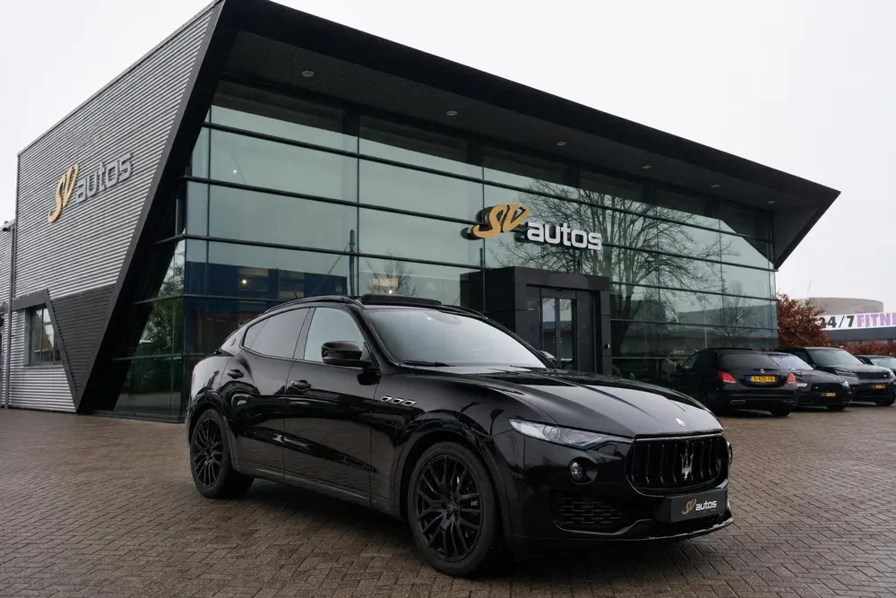 Maserati Levante Gransport 3.0 V6 D 275pk Panoramadak Schaal uit 2019