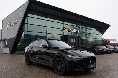 Maserati Levante Gransport 3.0 V6 D 275pk Panoramadak Schaal uit 2019