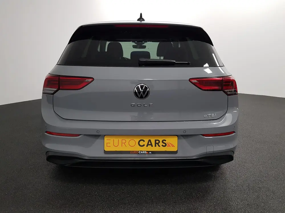 Volkswagen Golf 1.5 150pk eTSI Life DSG Navigatie Climate co uit 2020, foto 3
