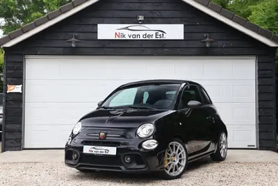 Abarth 595 1.4 T-Jet Abarth Competizione-Xenon-Sabelt-Reco uit 2021