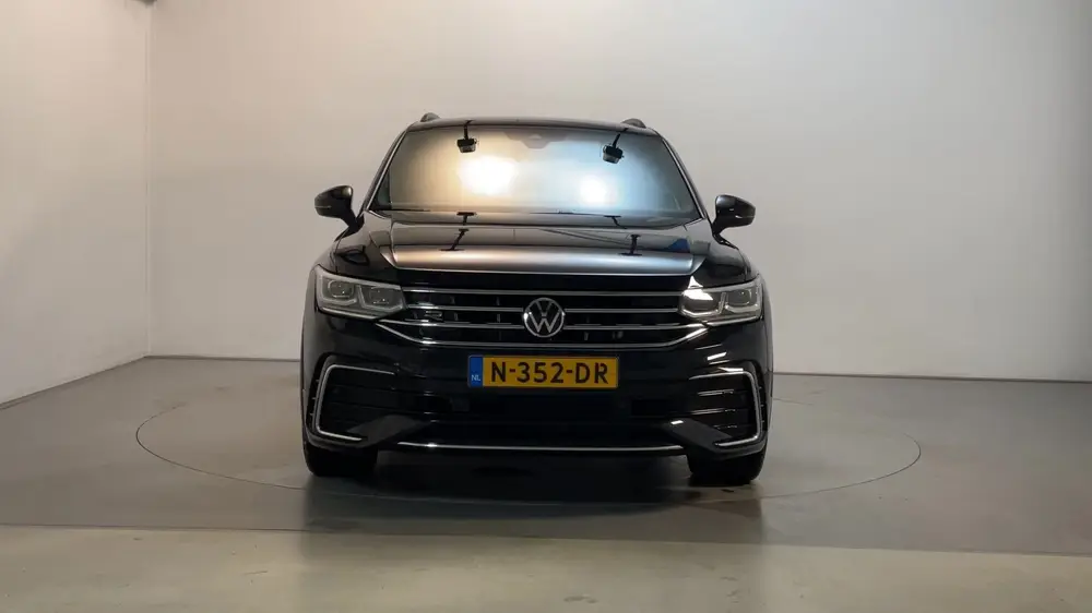 Volkswagen Tiguan 1.5 TSI 150pk DSG R-Line Business+ Camera uit 2020, foto 12