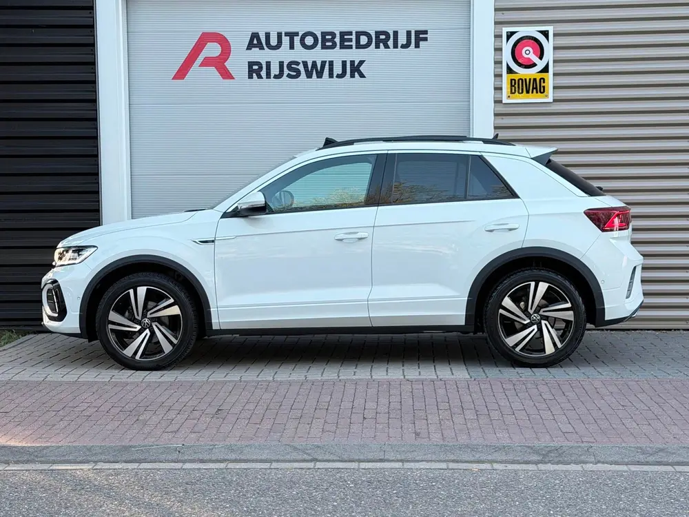 Volkswagen T-Roc 1.5 TSI 3x R-Line Pano/AppleCar/Keyless uit 2022, foto 2