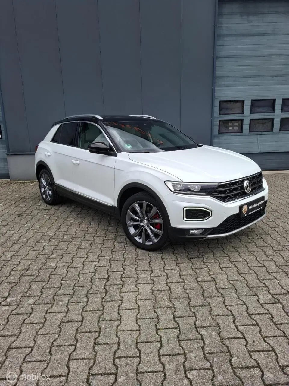 Volkswagen T-Roc 1.5 TSI Sport R 4Motion |Pano|Leder| uit 2019