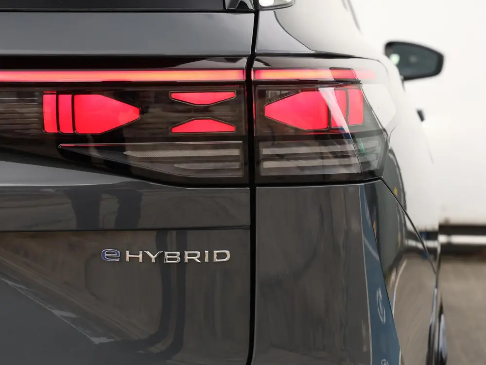 Volkswagen Tayron R-Line Edition 1.5 eHybrid 204 PK | Naviga uit 2026, foto 17