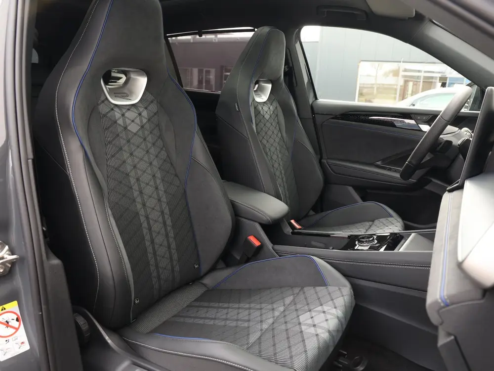 Volkswagen Tayron R-Line Edition 1.5 eHybrid 204 PK | Naviga uit 2026, foto 8