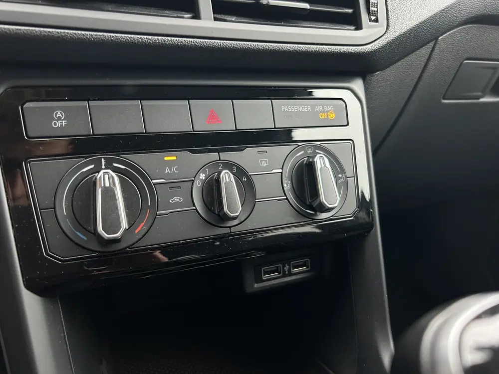 Volkswagen T-Cross 1.0 TSI Life 1e EIGENAAR ADAPT CRUISE LED uit 2020, foto 7