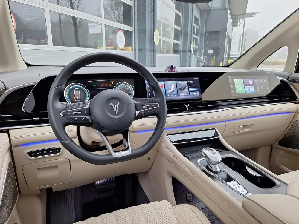 Voyah Dream Flagship Edition 109 kWh Schuifdak | Dynaudio Hi uit 2026, foto 9