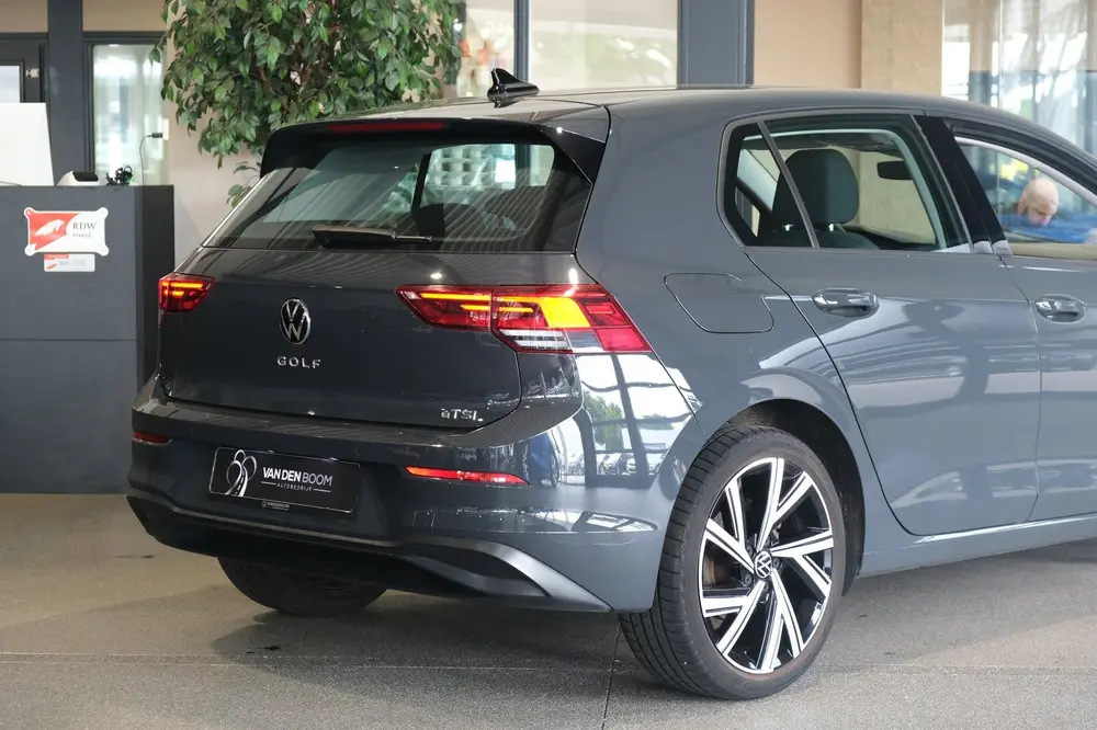 Volkswagen Golf 8 1.5 eTSI Life 130PK DSG Led Navi Virtual A uit 2022, foto 16