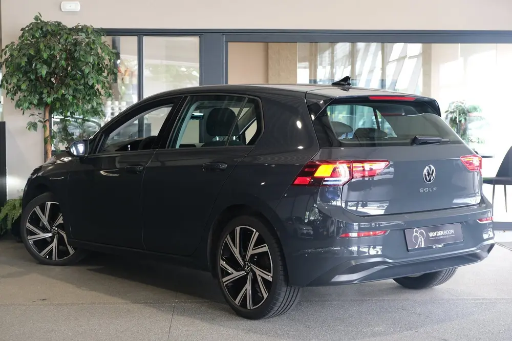 Volkswagen Golf 8 1.5 eTSI Life 130PK DSG Led Navi Virtual A uit 2022, foto 8