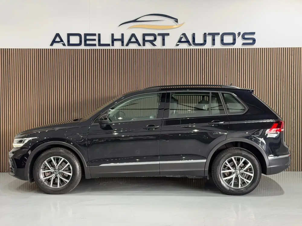 Volkswagen Tiguan 1.4 TSI eHybrid Automaat / Navigatie full uit 2022, foto 2