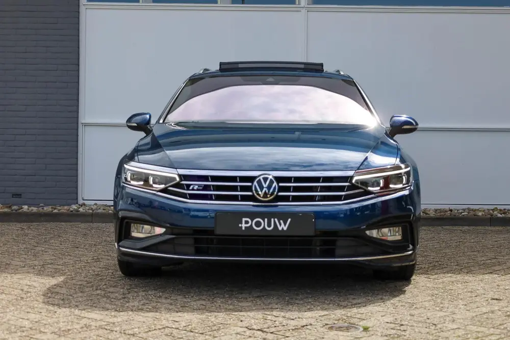 Volkswagen Passat Variant 1.5 TSI 150pk DSG R-Line Business uit 2021, foto 8