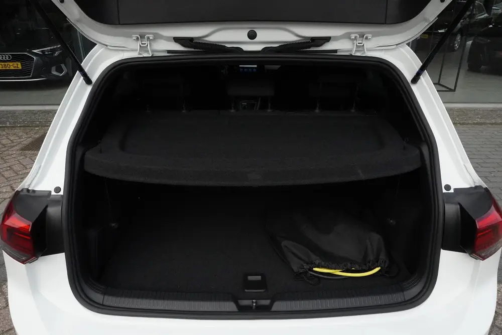 Volkswagen Golf 1.4 eHybrid GTE | BLACKLINE | CARPLAY | NAVI uit 2021, foto 7