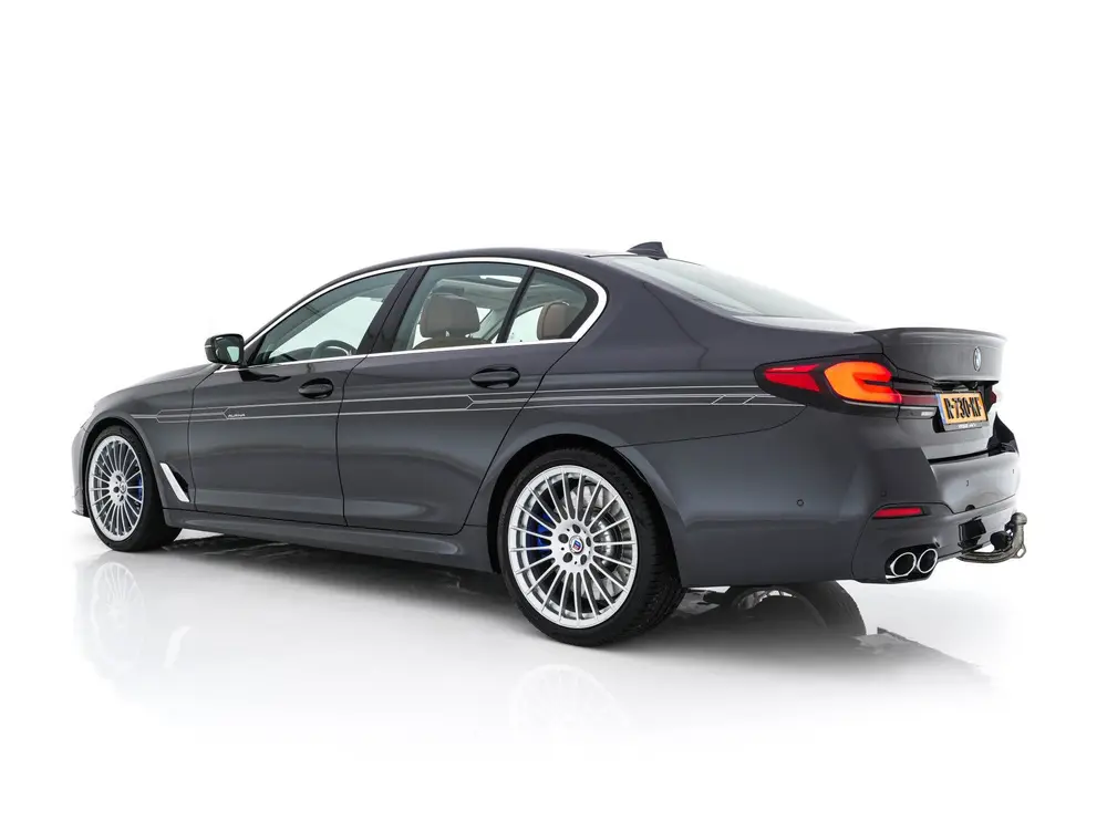 BMW D5 S "Limousine Aut. *PANO uit 2022, foto 4