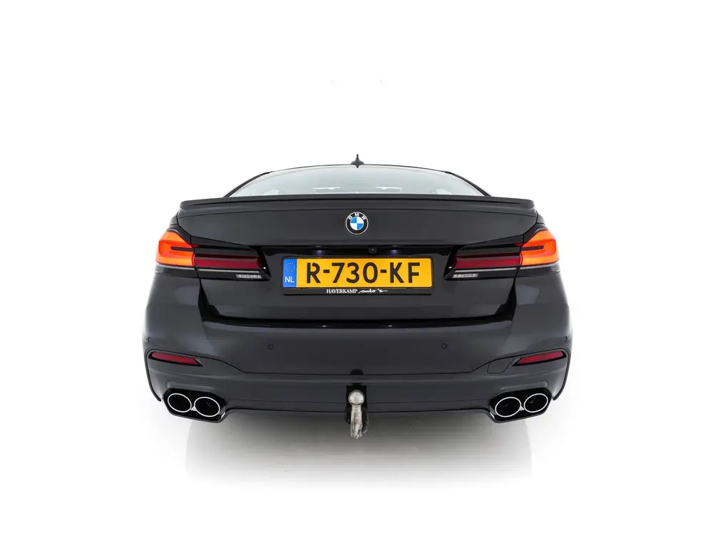 BMW D5 S "Limousine Aut. *PANO uit 2022, foto 5