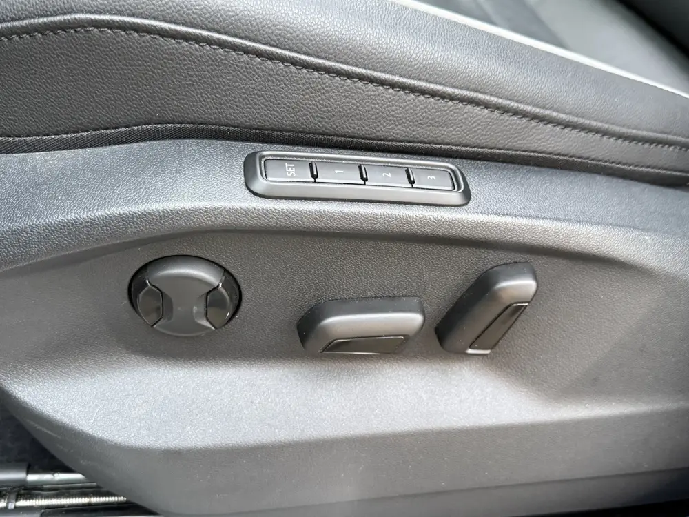 Volkswagen Tiguan 1.4 TSI eHybrid (bj 2023, automaat) uit 2023, foto 13