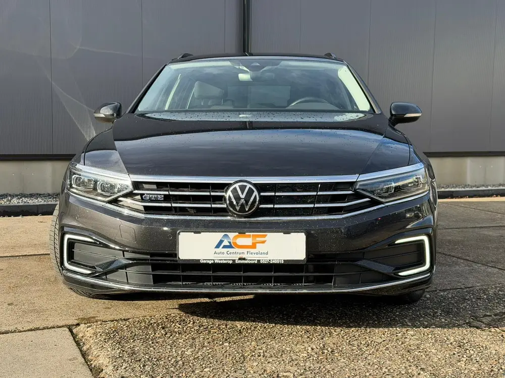 Volkswagen Passat Variant 1.4 TSI PHEV GTE Business uit 2021, foto 2