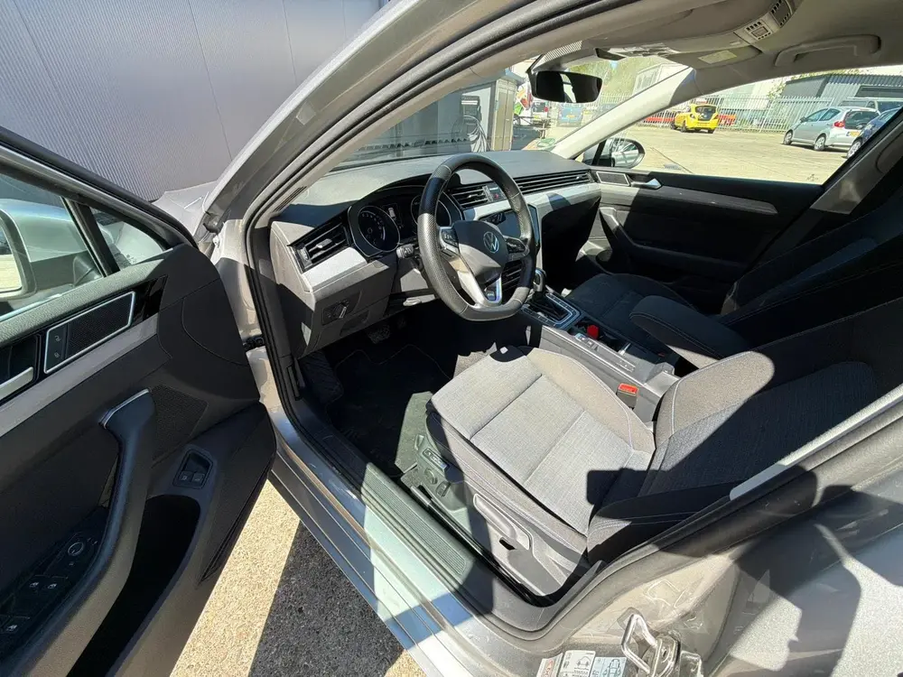 Volkswagen Passat Variant 1.4 TSI PHEV GTE Business uit 2022, foto 16