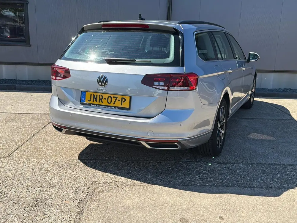Volkswagen Passat Variant 1.4 TSI PHEV GTE Business uit 2022, foto 9