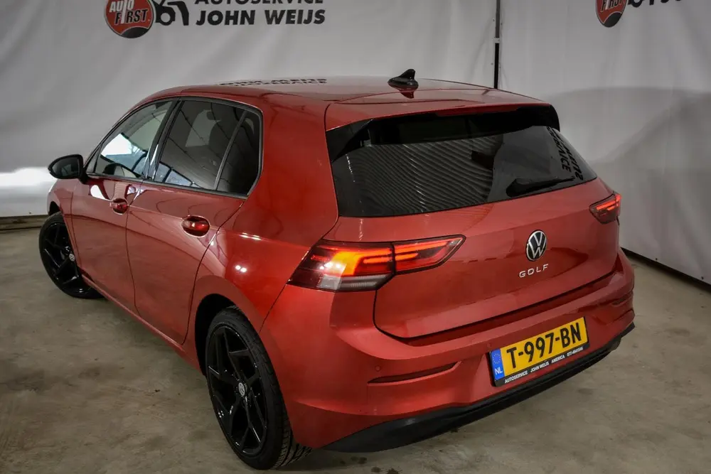 Volkswagen GOLF 8 1.5 TSI Life Business uit 2022, foto 6
