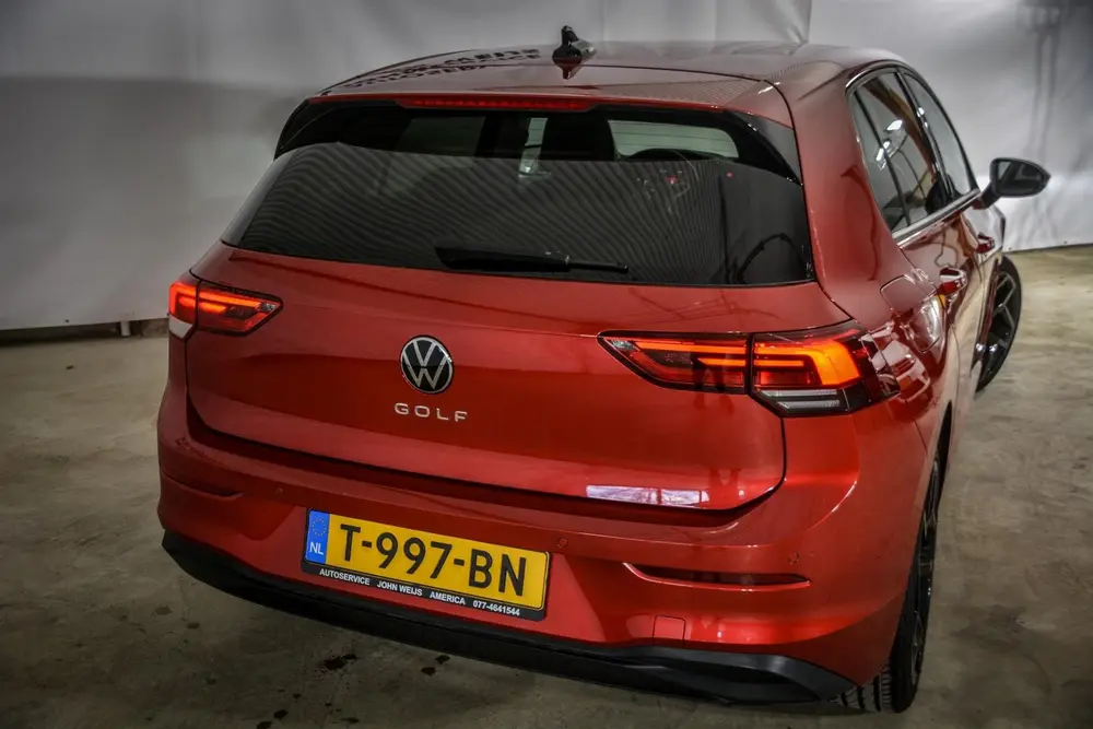 Volkswagen GOLF 8 1.5 TSI Life Business uit 2022, foto 8
