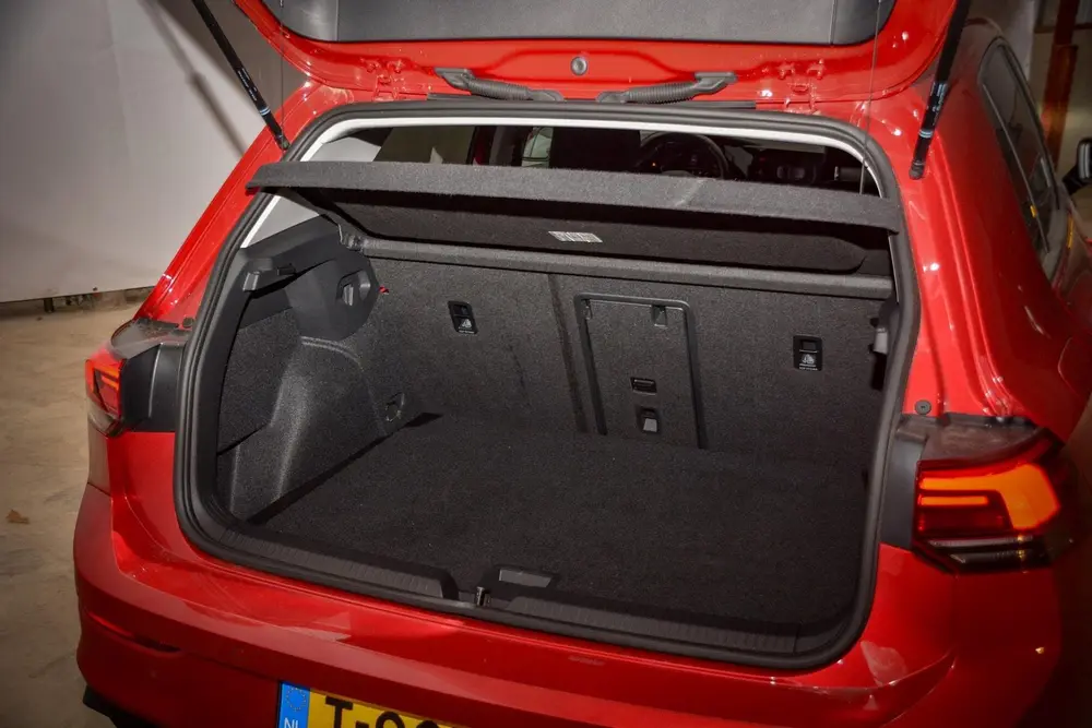 Volkswagen GOLF 8 1.5 TSI Life Business uit 2022, foto 9