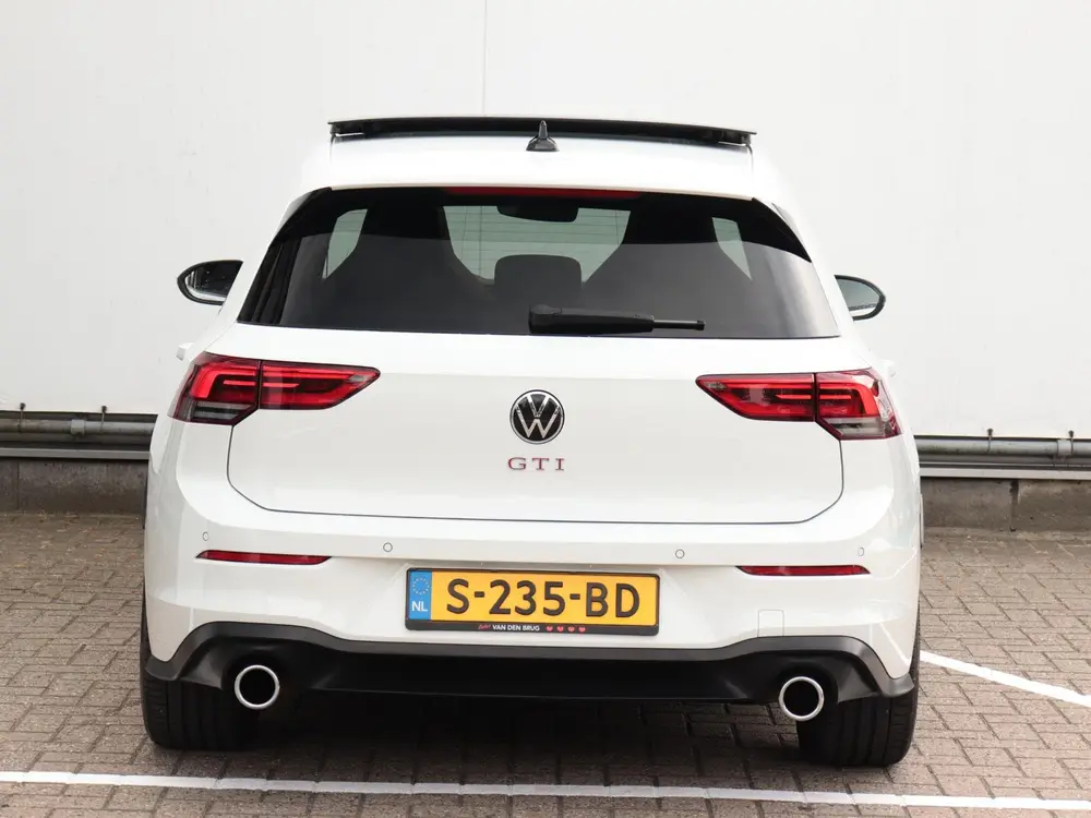Volkswagen Golf 2.0 TSI GTI | Panoramadak | Adaptief onderst uit 2021, foto 5