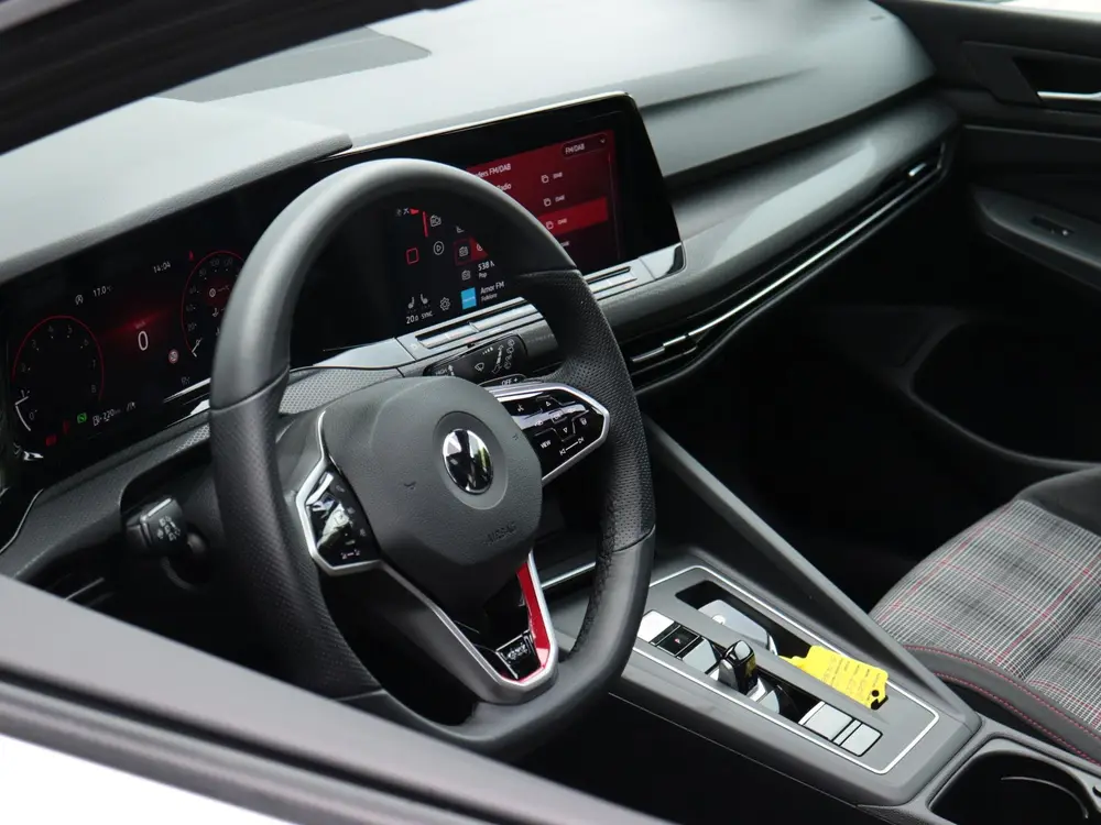 Volkswagen Golf 2.0 TSI GTI | Panoramadak | Adaptief onderst uit 2021, foto 7