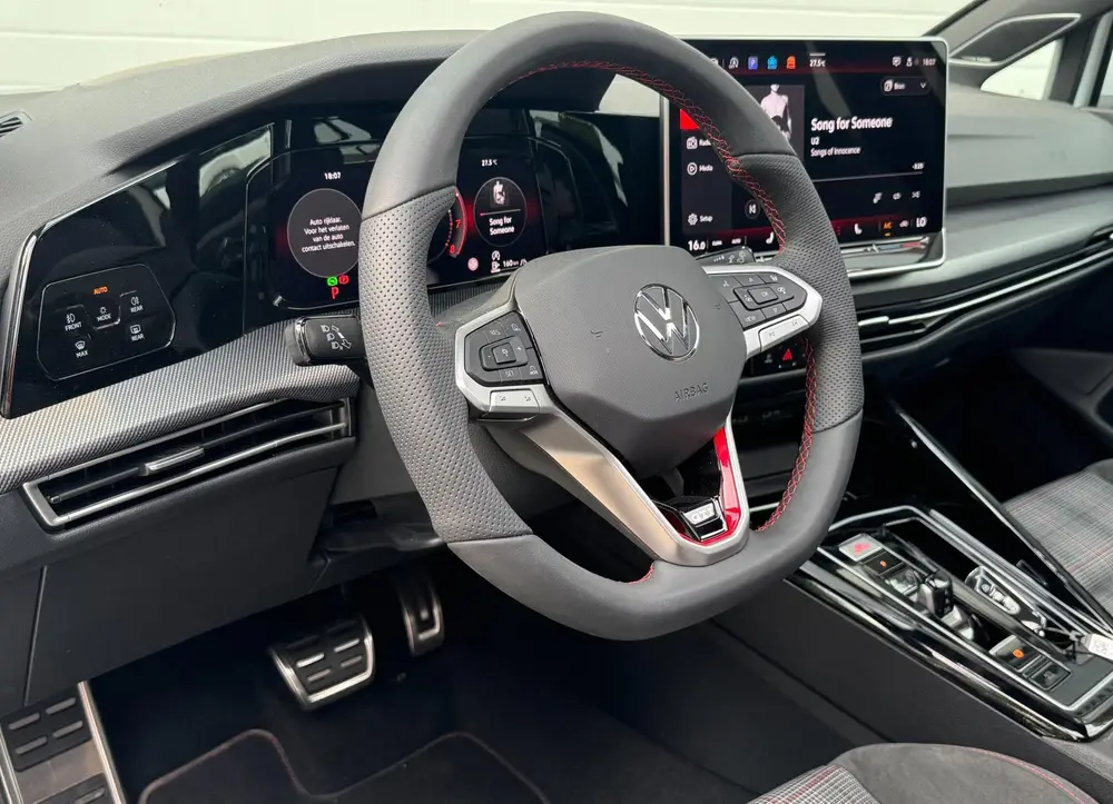 Volkswagen Golf 8.5 2.0 TSI GTI l 265pk l 360 camera l Panor uit 2025, foto 10
