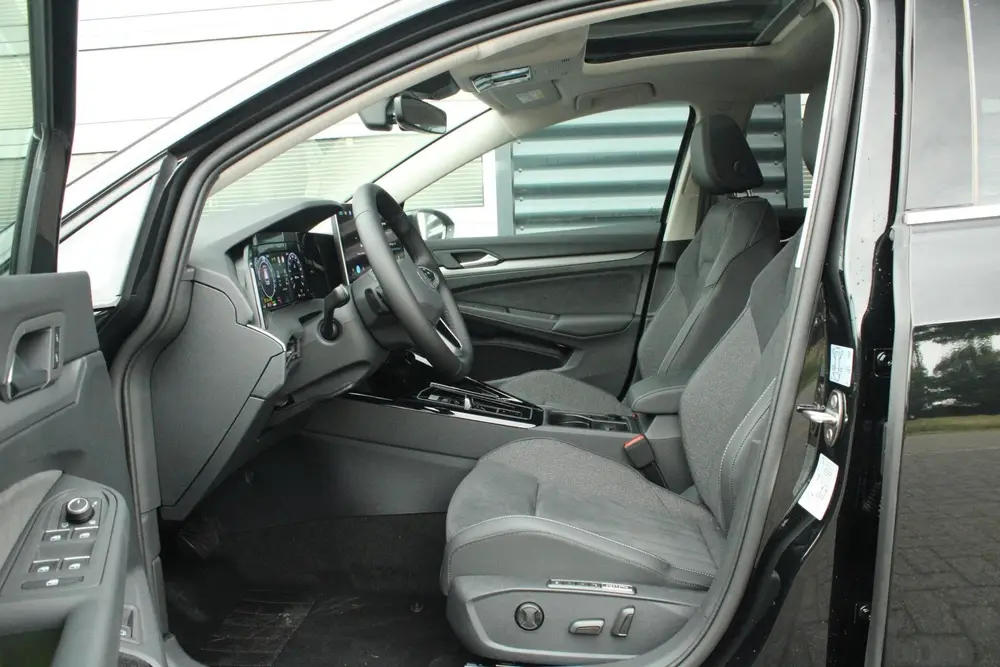 Volkswagen Golf 1.5 eHybrid 204pk Style Edition | Panoramada uit 2026, foto 13