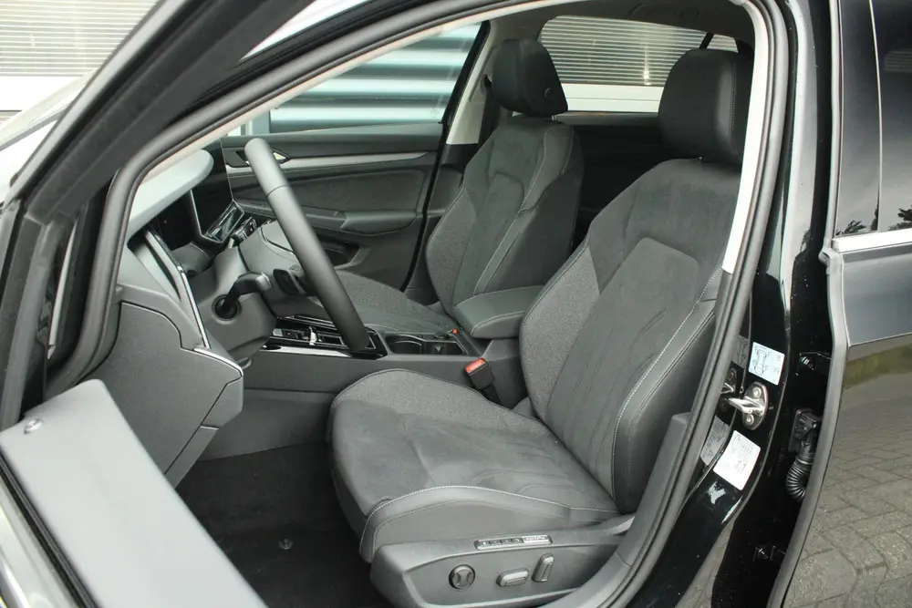 Volkswagen Golf 1.5 eHybrid 204pk Style Edition | Panoramada uit 2026, foto 4