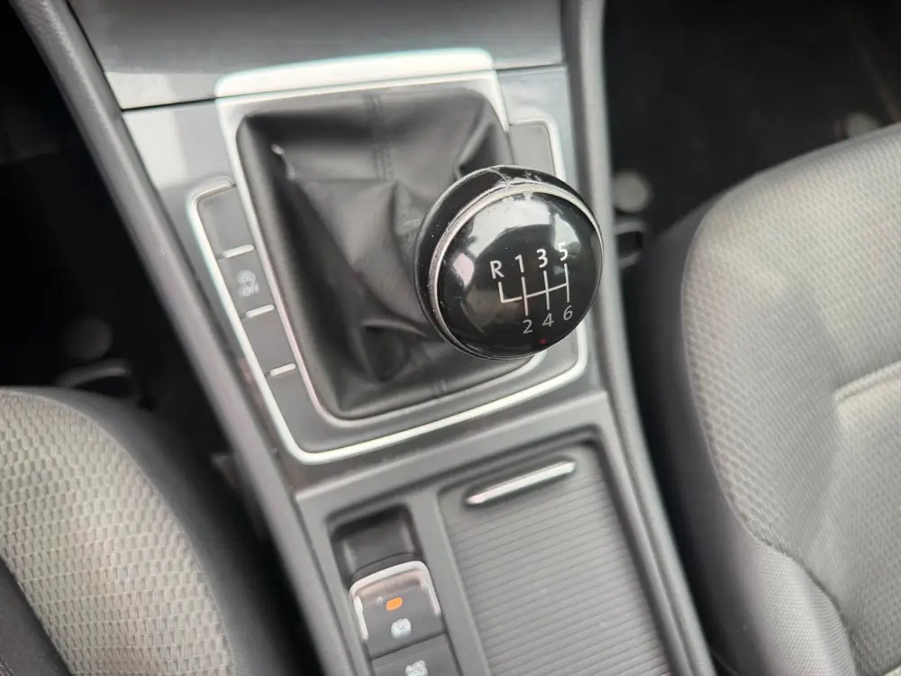 Volkswagen Golf Variant 1.0 TSI Comfortline met parkeersenso uit 2019, foto 19