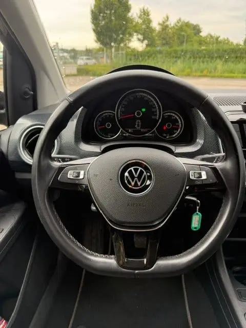 Volkswagen Up! e-Up! Elektromotor 83pk 2021 Zwart 5 Deurs uit 2021, foto 19