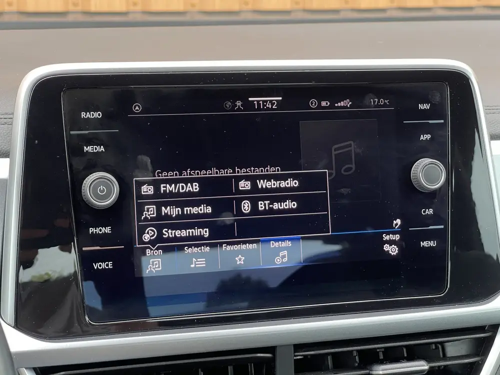 Volkswagen T-Roc Cabrio 1.5 TSI R-Line Uitstraling | Apple C uit 2023, foto 17