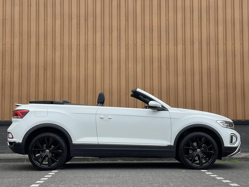 Volkswagen T-Roc Cabrio 1.5 TSI R-Line Uitstraling | Apple C uit 2023, foto 4