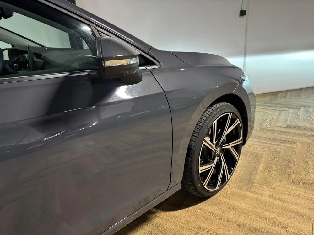 Volkswagen Golf 1.5 eTSI Life PANO 360' SFEER' uit 2025, foto 16
