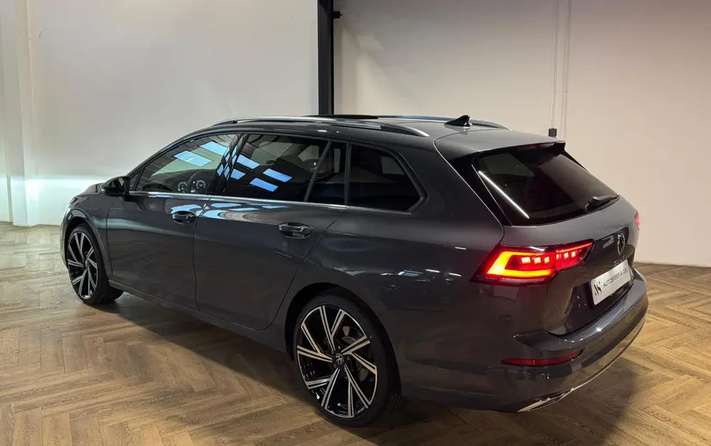 Volkswagen Golf 1.5 eTSI Life PANO 360' SFEER' uit 2025, foto 2