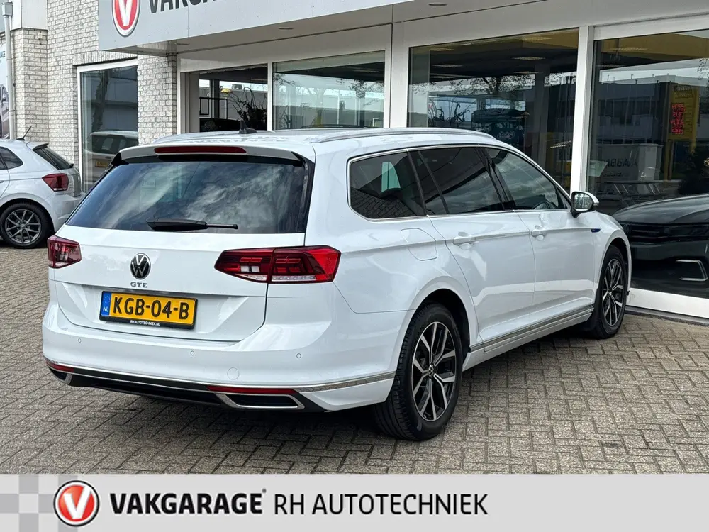 Volkswagen Passat Variant 1.4 TSI PHEV GTE Business uit 2023, foto 7