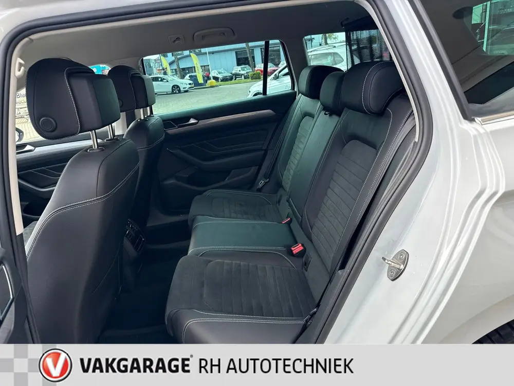 Volkswagen Passat Variant 1.4 TSI PHEV GTE Business uit 2023, foto 9