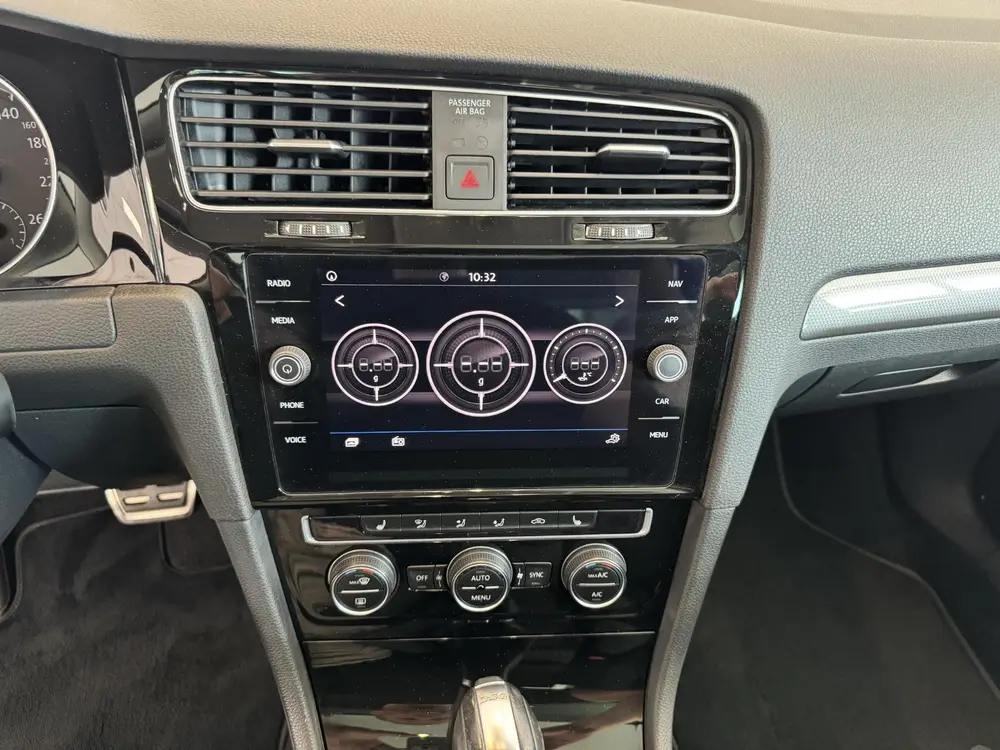 Volkswagen Golf 1.5 TSI Highline Business R-Line 18” inch uit 2019, foto 14