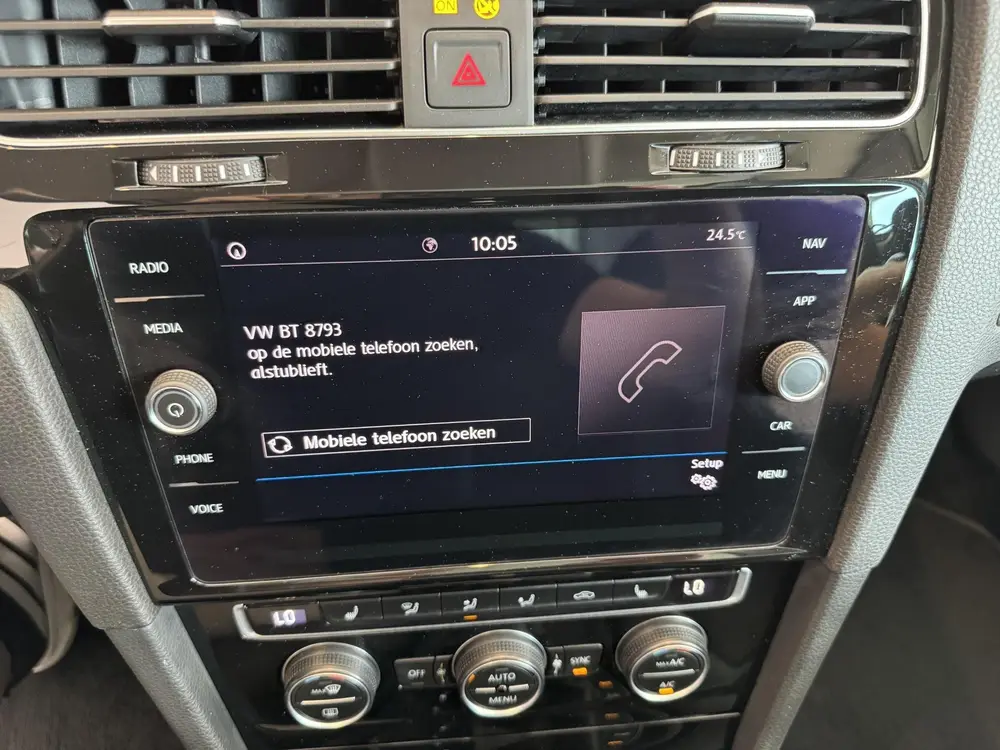 Volkswagen Golf 1.5 TSI Highline Business R-Line 18” inch uit 2019, foto 18