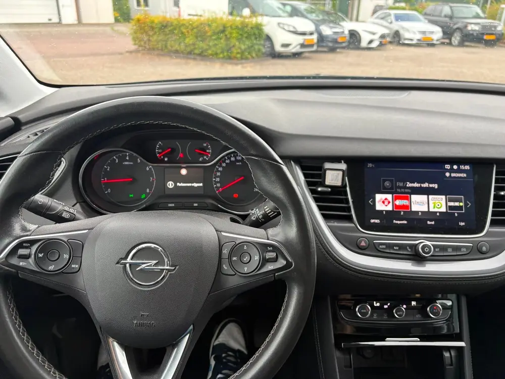 Opel Grandland X 1.2 Turbo Business Executive uit 2019, foto 16
