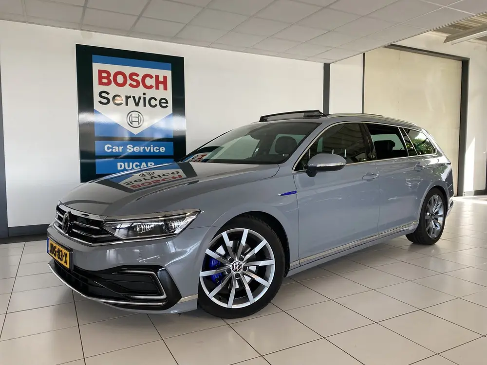 Volkswagen Passat Variant 1.4 TSI PHEV GTE Business Panodak uit 2022