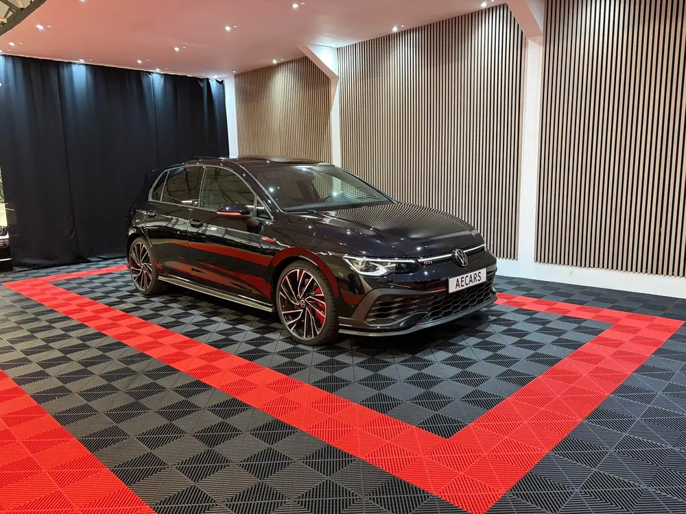 Volkswagen Golf 2.0 TSI GTI Clubsport Pano Leder Camera Keyl uit 2023