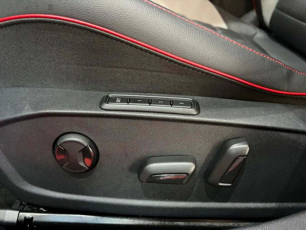 Volkswagen Golf 2.0 TSI GTI Clubsport Pano Leder Camera Keyl uit 2023, foto 15