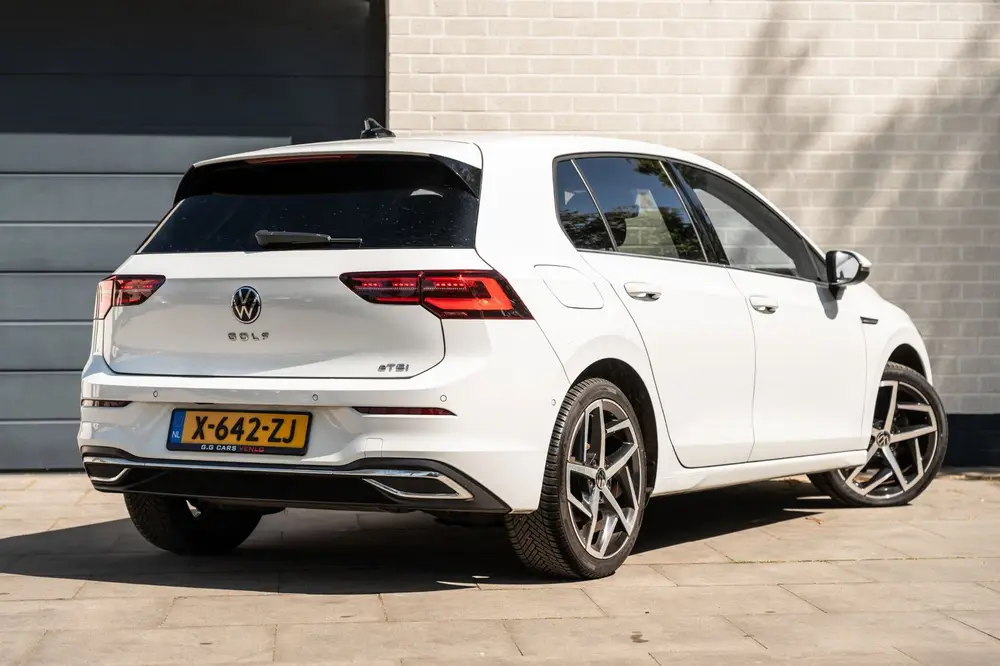 Volkswagen Golf 1.5 eTSI Style IQ Light | Camera | Massage | uit 2020, foto 10
